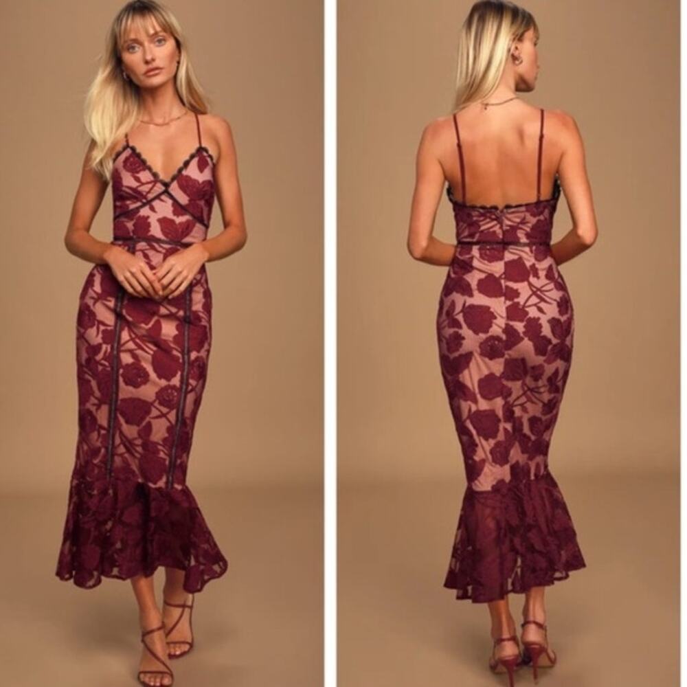 Lulus Alluring Dream Burgundy Floral  Trumpet Midi Dress Trendy Quiet luxury